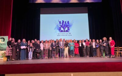 ENTREGA DE LOS PREMIOS EN LA GALA DE LA V EDICIÓN DEL PROYECTO MENTORING CON M